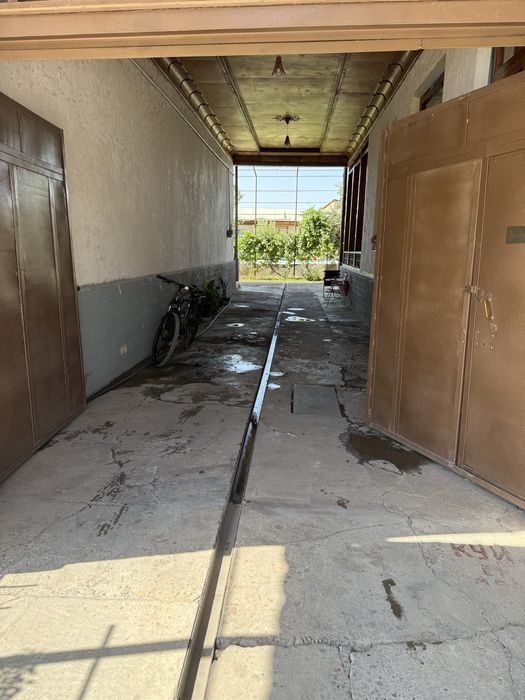 Свой дом 12сотикочада огороди билан  от ташми 4 км олтин тепа и пабеда