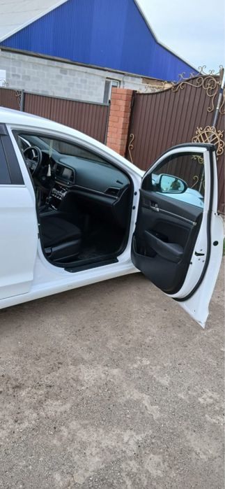 Hyundai Elantra 2020 продам