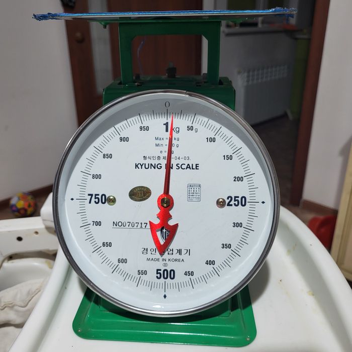 Продам механические весы.