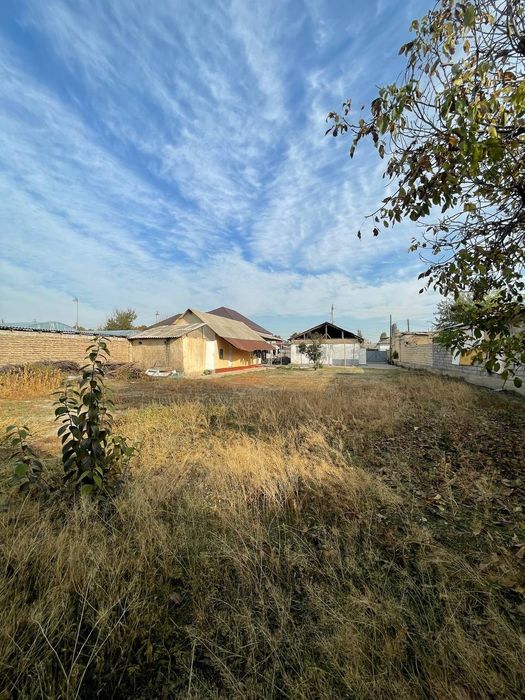 Uy sotiladi 9.2 sotok