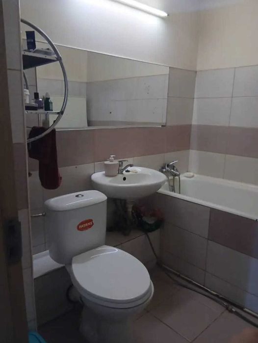 Vand apartament cu 2 camere decomandat Strada Oituz 3