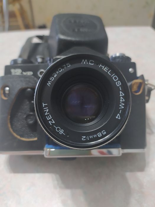 Фотоопарат зенит