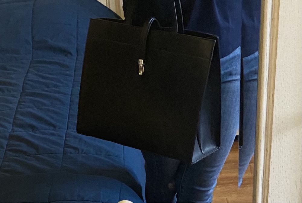 Сумка черная базовая