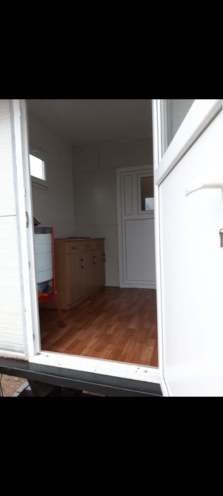 Camion Apicol Mercedes Atego cu albine