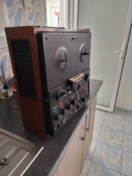 De vânzare magnetofon kashtan