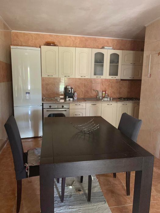 Casa cu curte chirie