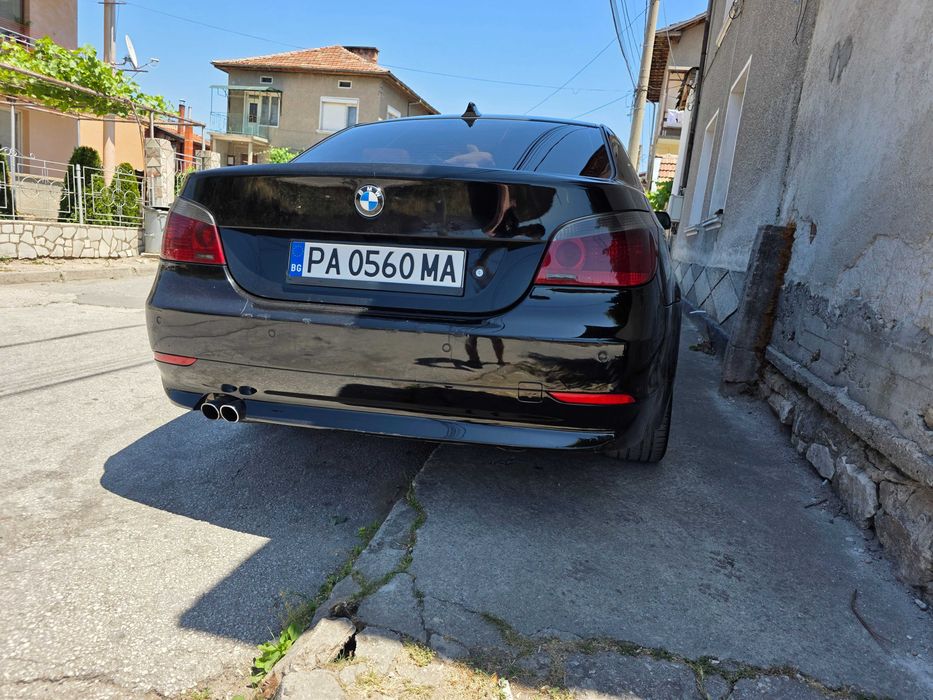 BMW E60 2005 година