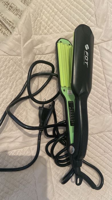 Утюжок и 3ной нас плойка для волос