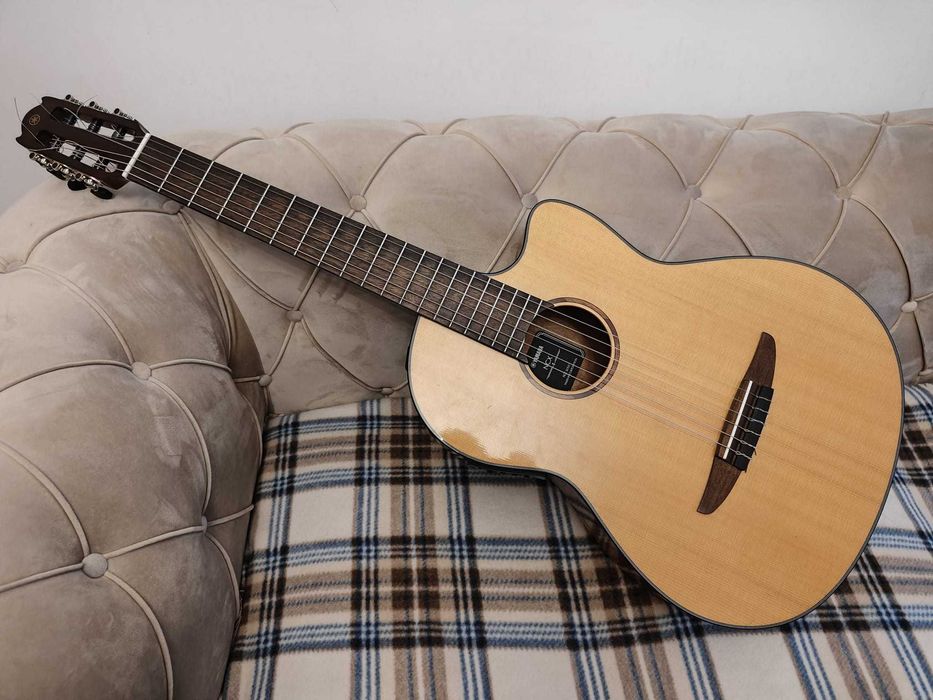 Yamaha NCX1 NAT - Chitară clasică cu pickup