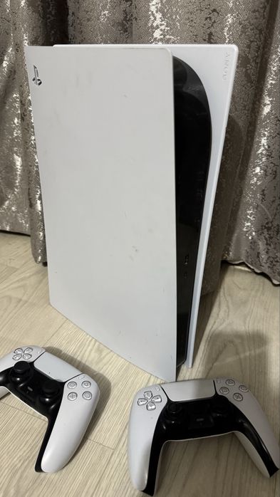 Playstation 5 с джостиками