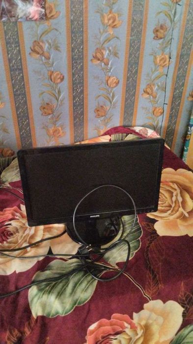 Продам маленький монитор