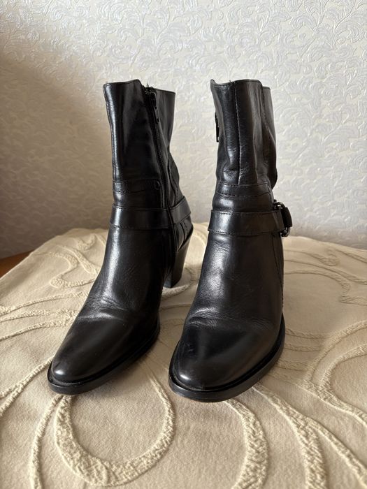 Обувь б/у 5000 . Кожа