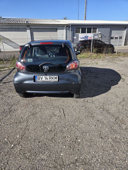 Toyota Aygo 2013 benzină 1.0 stare bună 64k km reali