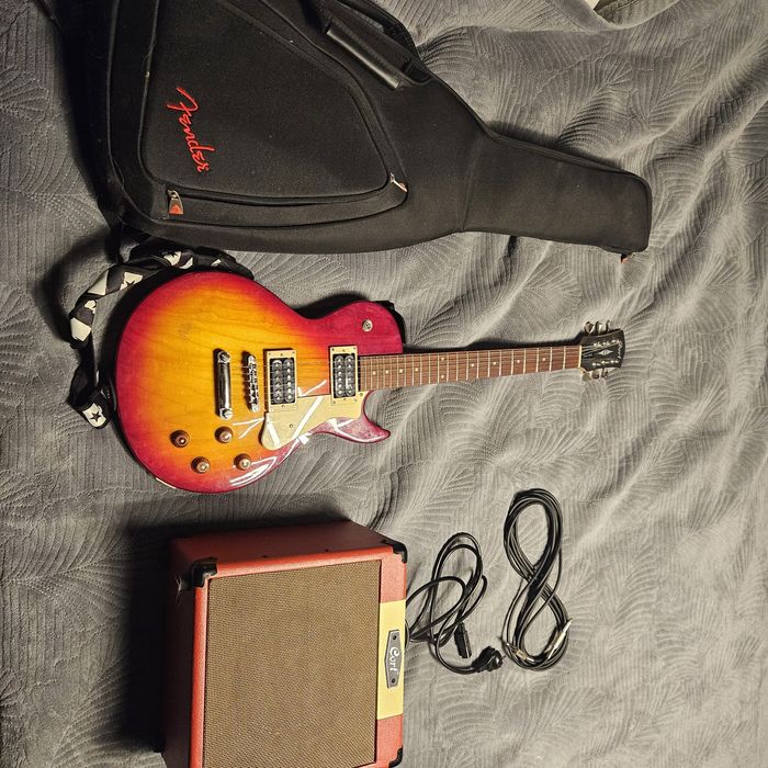 Электро гитара и усилитель Cort