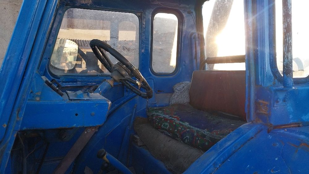 МТЗ 80 в рабочем состоянии