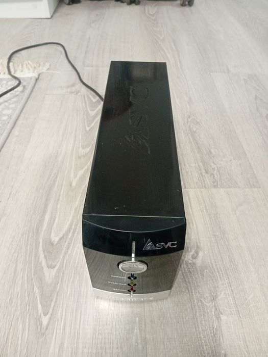 Безперебойник SVC V-600F. Не включается.