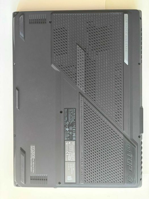 Laptop Gaming ASUS ROG Strix G513QM