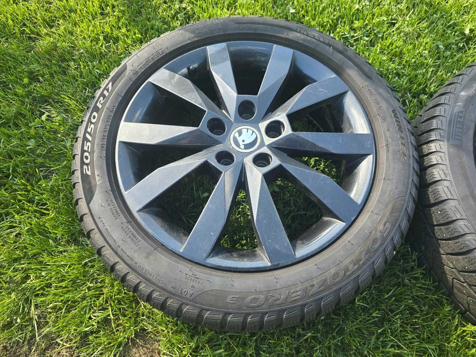 Jante skoda r17 anvelope de iarna 205 / 50 r17
