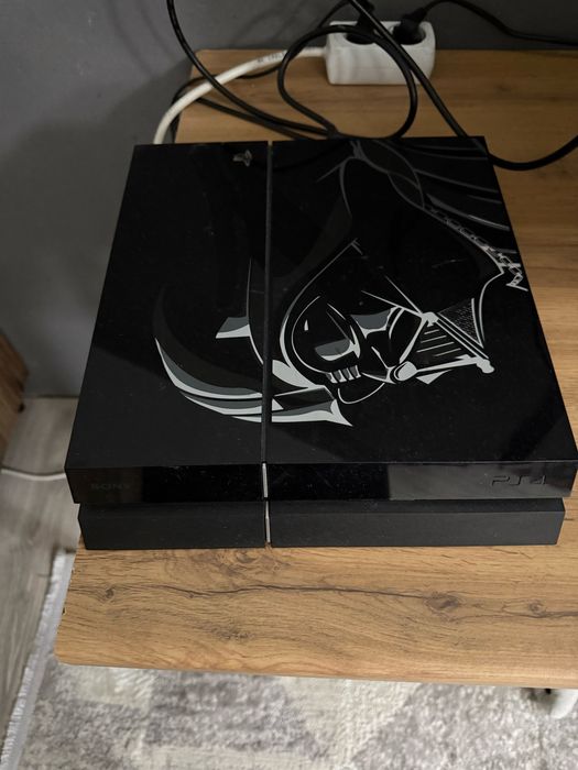 Продам плейстейшн PS4