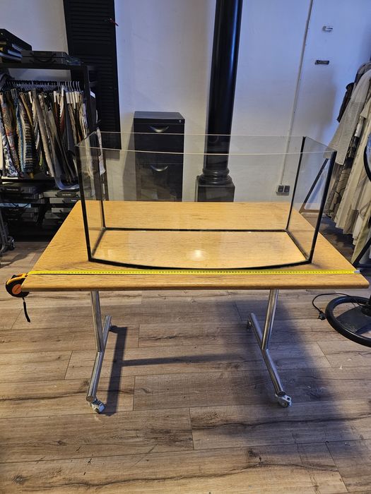 Masa solida, pe roti 111x79cm