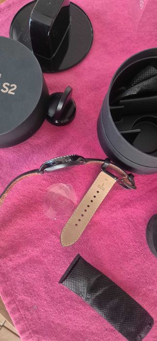 Samsung Gear S2 - смарт часовник