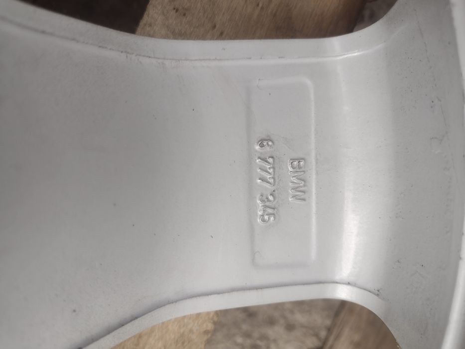 Топ състояние 16-5х120 ЕТ20 7j BMW E60..E61