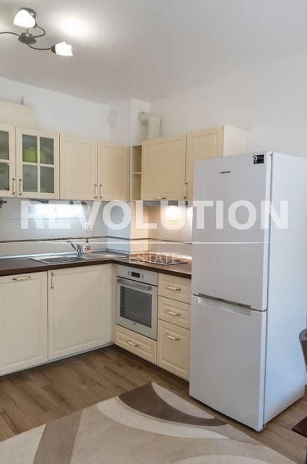 Дава се под наем Тристаен апартамент в Варна, Генералите - 80 кв.м за 650 € - Снимка #3