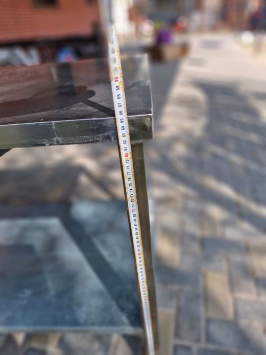 Металлический стол