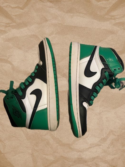 Vand Air Jordan 1 mid