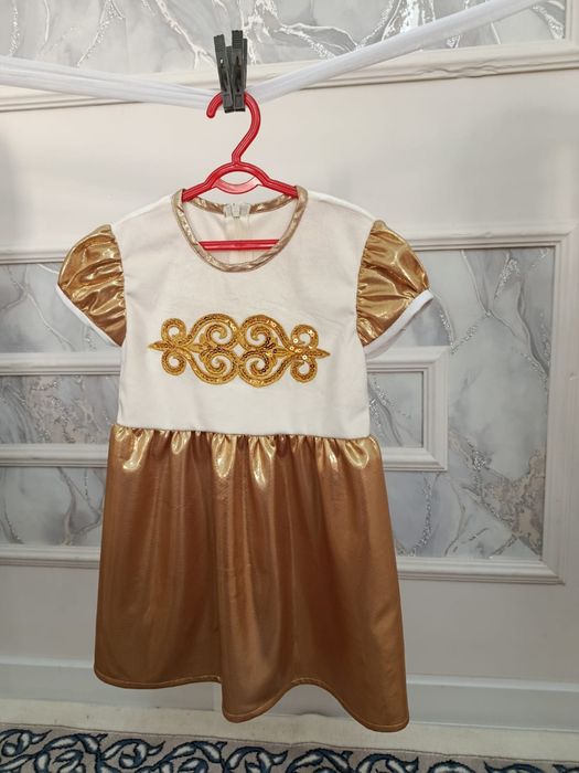 Новогодный детский платье