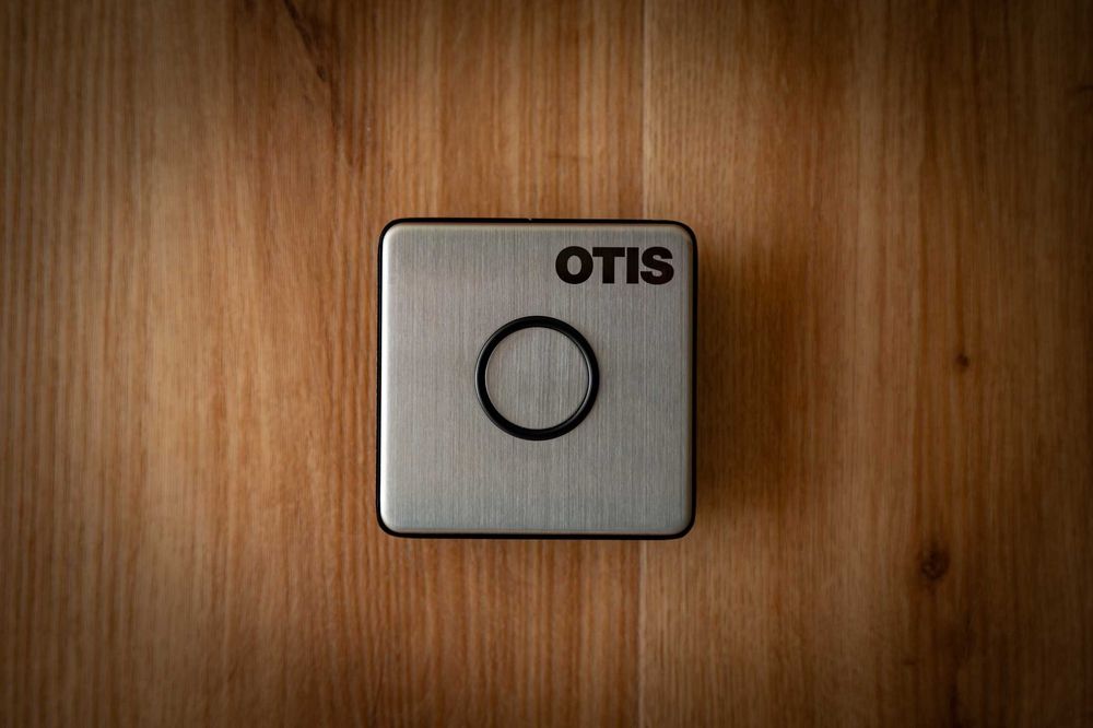 Apartament 2 camere de vanzare vedere frontala Olimp/Constanta