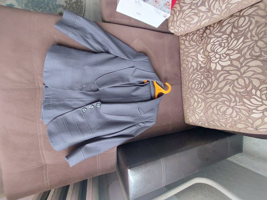 Продается  женск  одежда