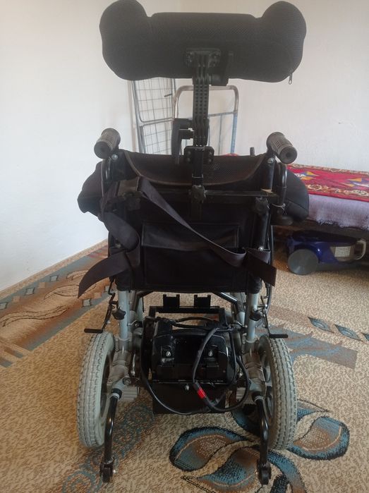 Инвалидный электрический коляска