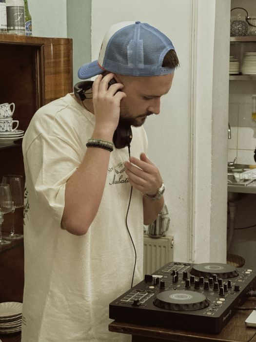 DJ evenimentele tale în București - DJ VLAMAR