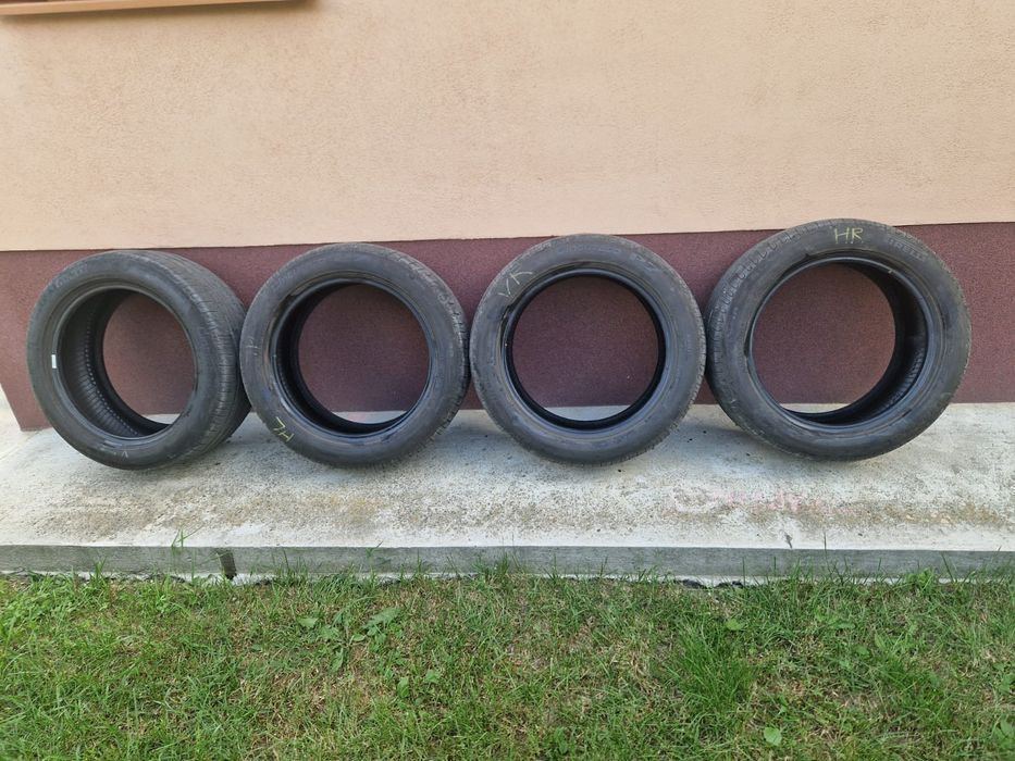 Vand 4 anvelope Pirelli 245/50 R18 de vara