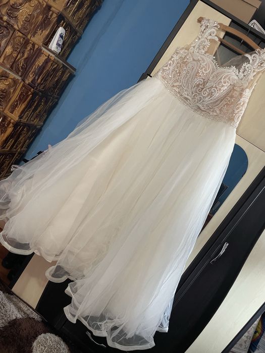 Vand rochie de mireasa