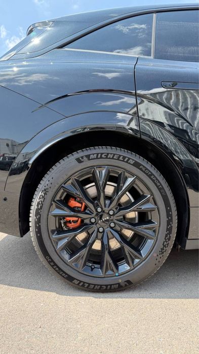 ZEEKR 7X 2026 модель 103kWh AWD Ultra