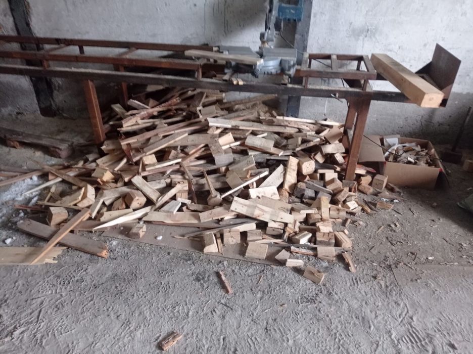 Продаю дрова  остаток от падон