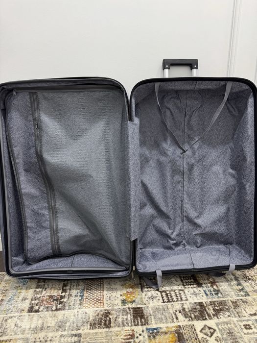 Большой чемлодан