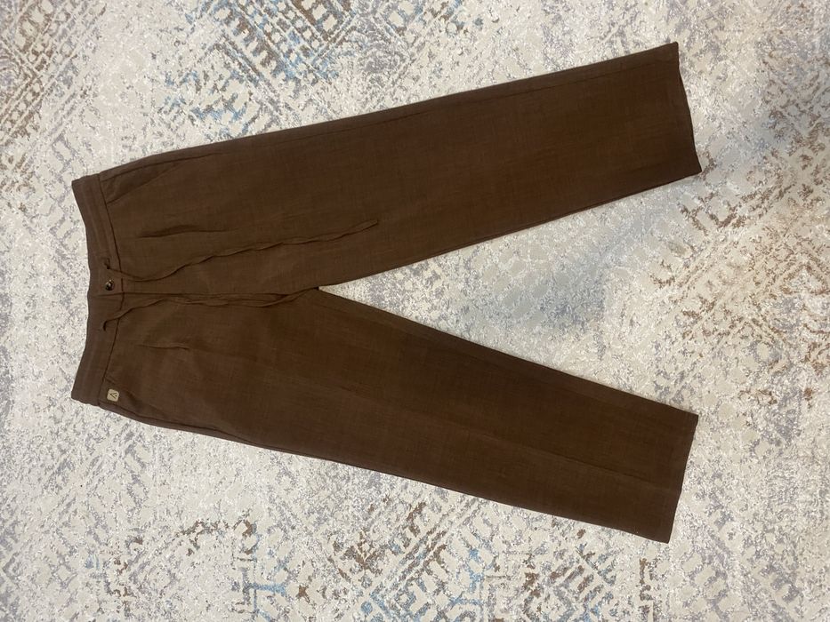 Разные брюки джинс