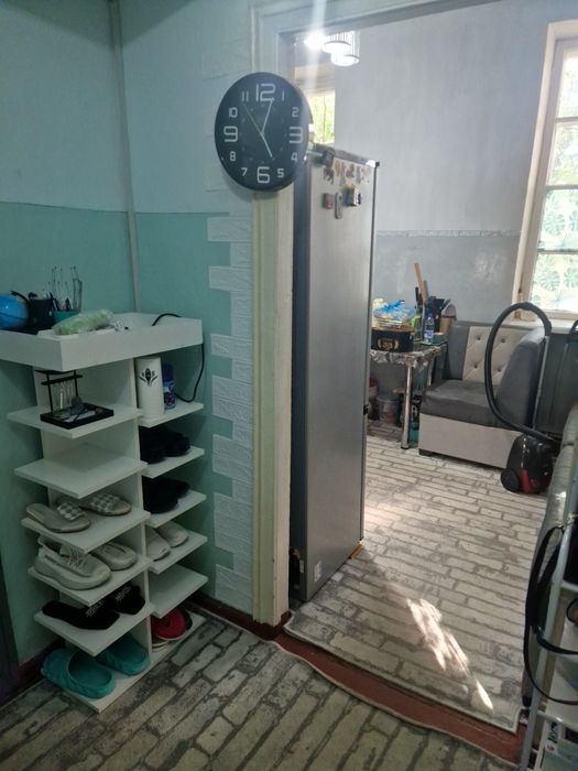 Продаётся своя квартира центре. Чирчик. Суперлокация