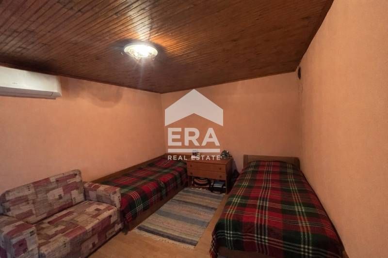 ЕКСКЛУЗИВНО!Двуетажна къща с РЗП 121m2 в село Оборище , обл Варна