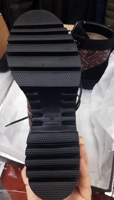 Новые ботинки Италия LORIBLU