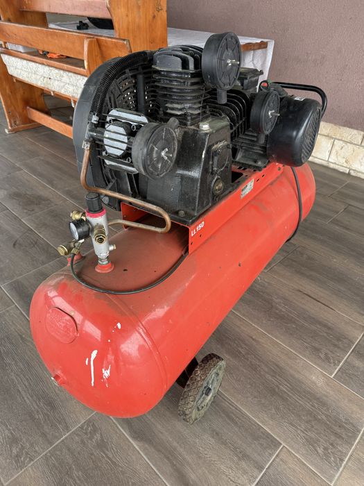 Компресор 150литра триглав