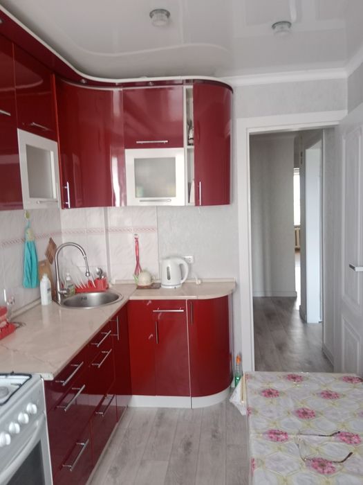 Продам 3- ком.квартиру .