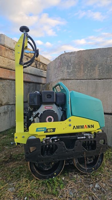 Se vinde Cilindru  compactor Ammannn ARW 65 .