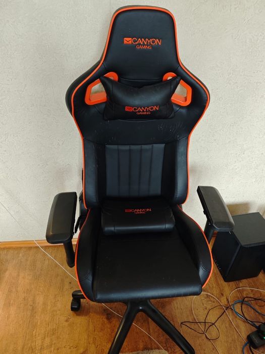 Игровое кресло Canyon Corax