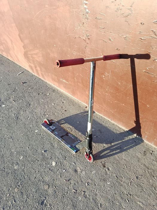 Продам трюковой самокат