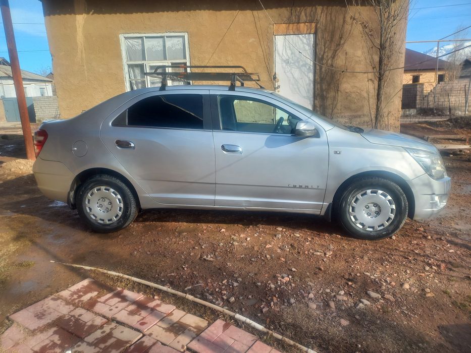 Cobalt 2013 механика сотилади.