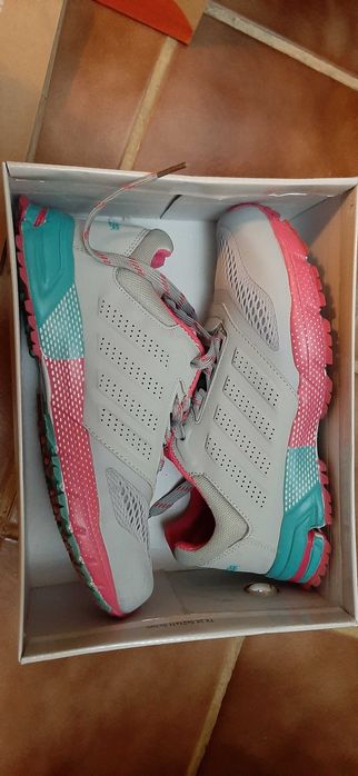 Дамски маратонки